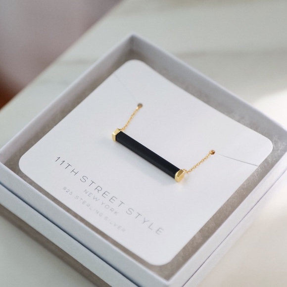 SoldOut11thStreet - Picture 4 of 7